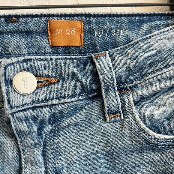 Pilcro and the Letterpress Stet Denim Shorts Light Medium Wash Distressed Sz 28 - Picture 3 of 4